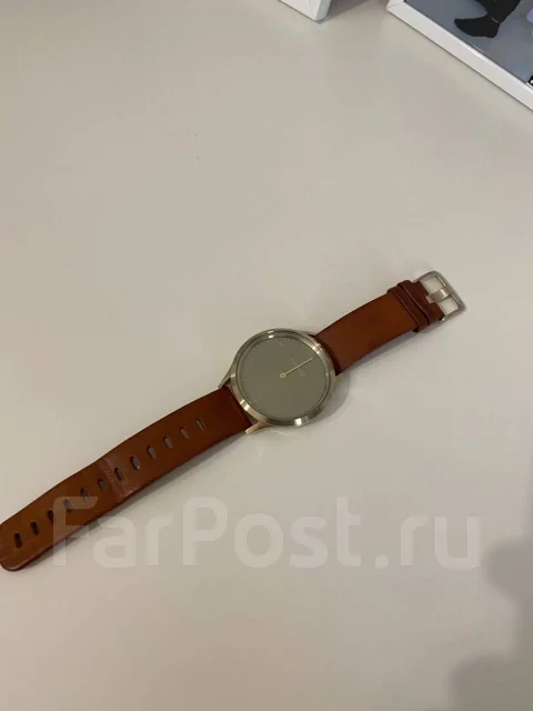 Garmin Vivomove HR ����
