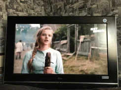 TCL. LCD (��) ����