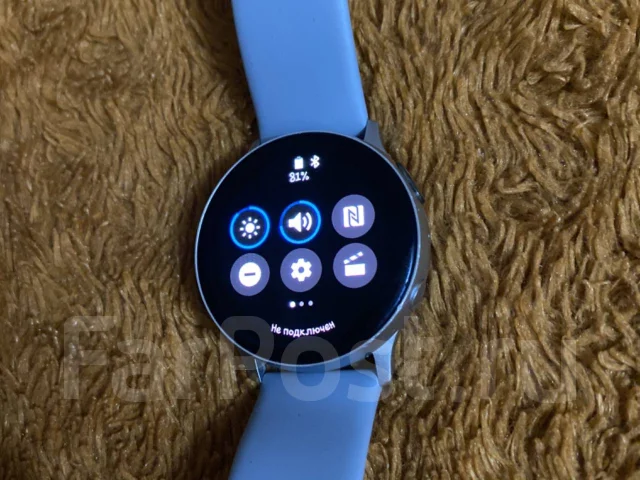 Samsung Galaxy Watch Active2. GPS, NFC, IP67, IP68 ����