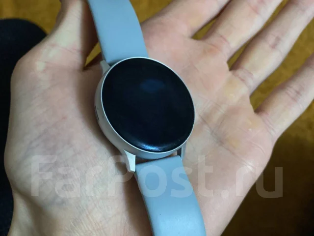 Samsung Galaxy Watch Active2. GPS, NFC, IP67, IP68 ����