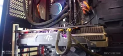 Radeon RX 5700 XT ����