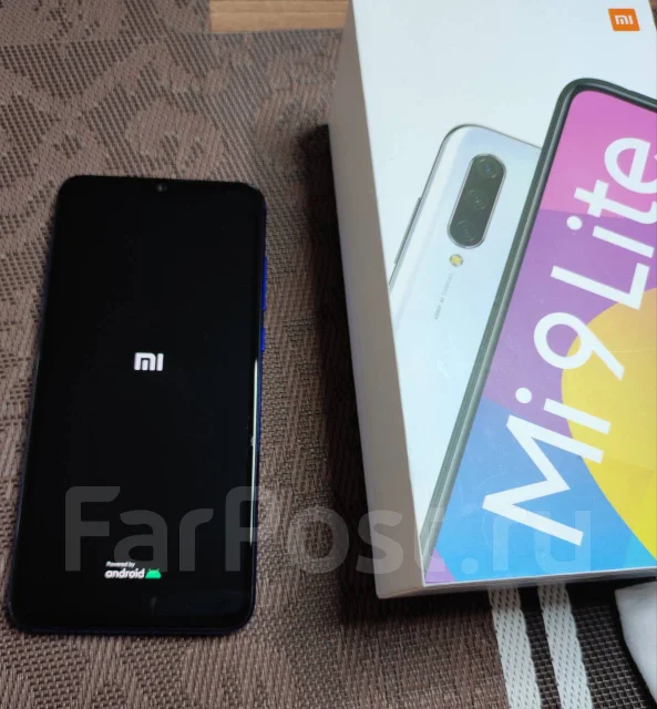 Xiaomi Mi9 Lite. �/�, �����, 4G LTE, Dual-SIM, NFC ����