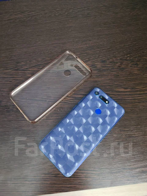 Honor View 20. �/�, �����, 3G, 4G LTE, Dual-SIM, NFC ����