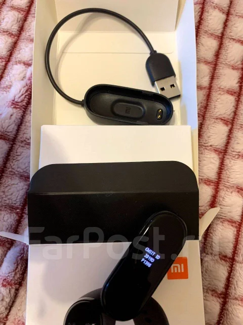 Xiaomi Mi Band 4 ����