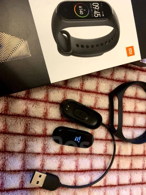 Xiaomi Mi Band 4 ����