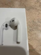 Apple AirPods ����