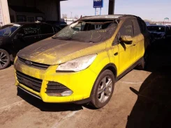 Ford Escape. 1FMCU0GX9DUB22595, 1.6L FWD ����