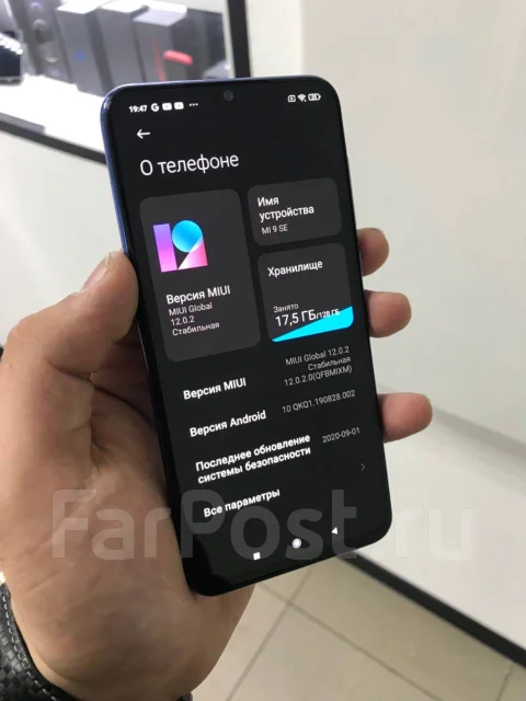 Xiaomi Mi9 SE. �/�, ����� ����