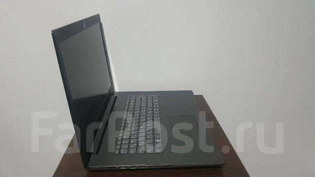 Lenovo IdeaPad 330-17IKB. 17.3", 1,6����, ��� 12 ��, ���� 1 000���, WiFi: 1, Bluetooth: 1, ����������� �� 4��. ����