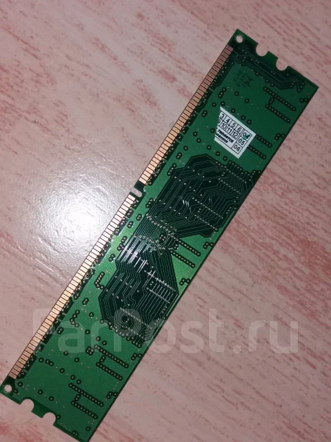 ����������� ������ Kingston KVR400X64C3A/256 ����