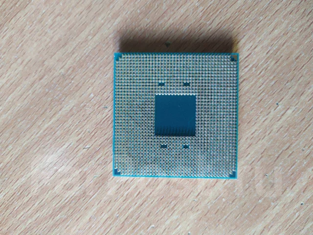 AMD Ryzen 5 1600 ����