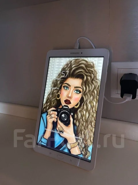 Samsung Galaxy Tab E ����
