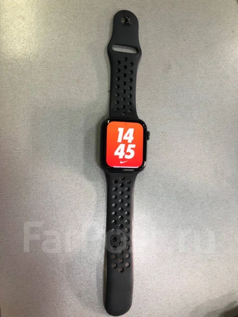 Apple Watch Series 6 Nike. GPS, NFC, IP67, IP68 ����