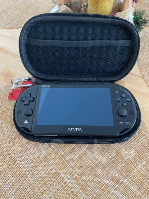 Sony PlayStation Vita ����