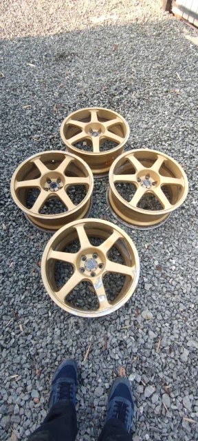 AVS Model 6. 8.0x17", 5x100, ET35, �� 73���. ����