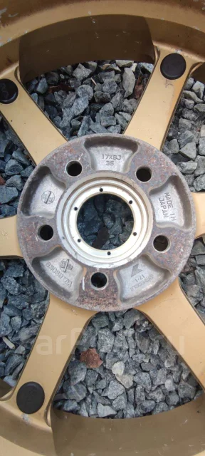 AVS Model 6. 8.0x17", 5x100, ET35, �� 73���. ����