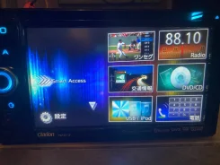 Clarion NX513 ����