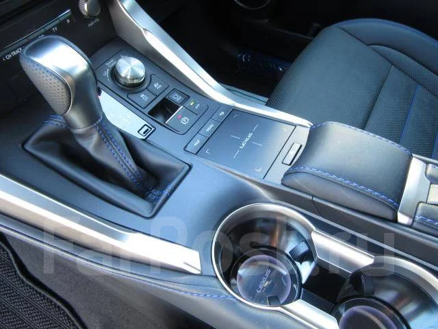 Lexus NX300h. ��������, 4wd, 2.5 (152��.�.), ������, �/�. ��� ����� �� ������������ ����