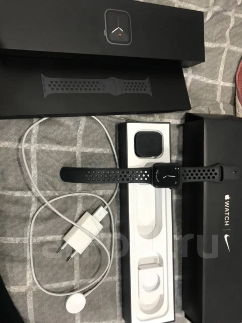 Apple Watch Series 5 Nike+. GPS, NFC ����
