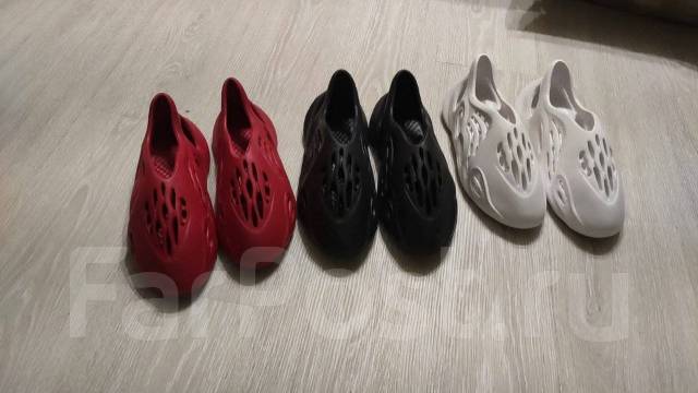 Кроссовки Adidas Yeezy (кроксы) - Обувь во Владивостоке