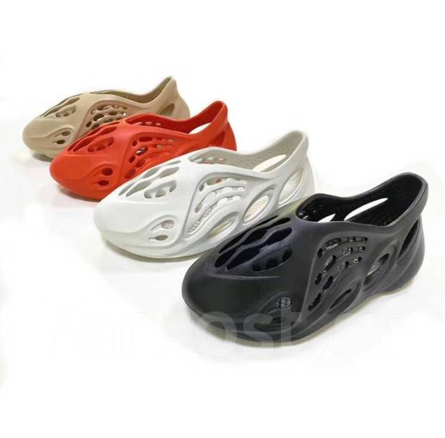 Кроссовки Adidas Yeezy (кроксы) - Обувь во Владивостоке