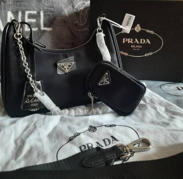 Сумка мини Prada! В наличии, для женщин, новый. Цена: 4 500₽ во Владивостоке