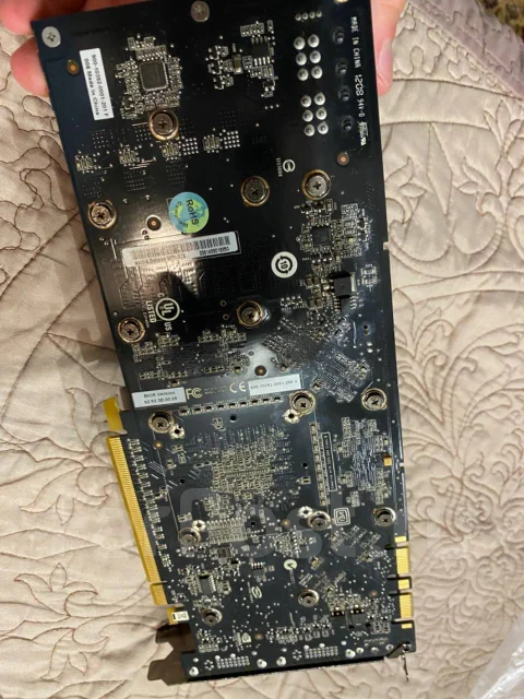 GeForce 9800 GTX ����
