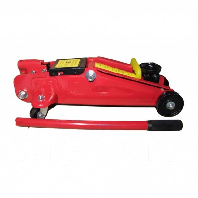 Домкрат подкатной 2Т (высота подъема 135/320мм) IT0502 красный InTop ...