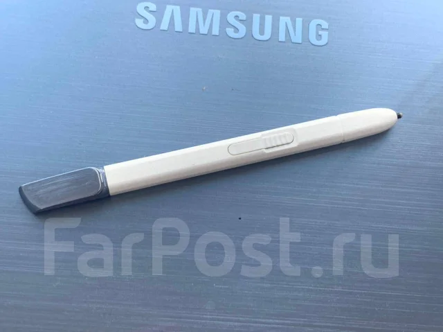 Samsung ATIV Smart PC. 11.6", 1,8����, ��� 2048 ��, ���� 64���, WiFi: 1, Bluetooth: 1, ����������� �� 5��. ����