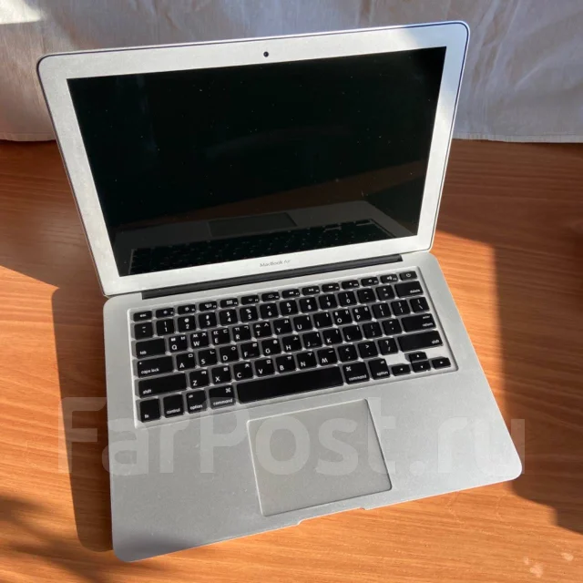 Apple MacBook Air 13 2015 Early. 13", 1,6����, ��� 4 ��, ���� 256���, WiFi: 1, Bluetooth: 1 ����