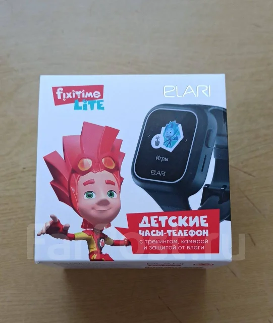 Elari Fixitime Lite. GPS, NFC, SIM-�����, IP67 ����