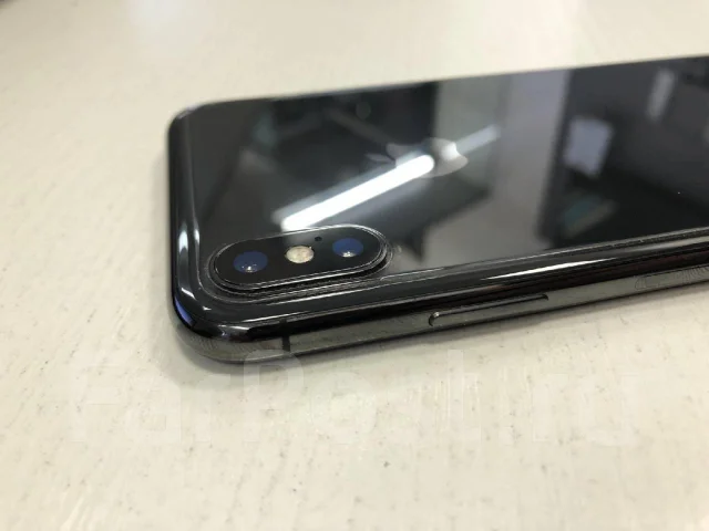 Apple iPhone X. �/�, ������, 3G, 4G LTE, ����������, NFC ����