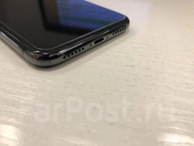 Apple iPhone X. �/�, ������, 3G, 4G LTE, ����������, NFC ����