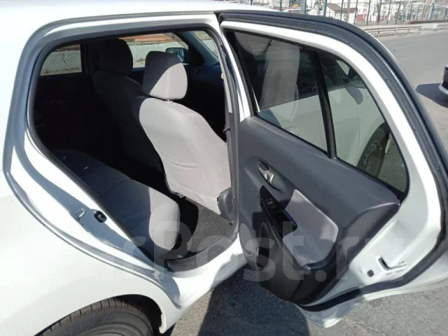 Toyota ist. ��������, ��������, 1.5, ������, 54 000����. ��, �/� ����