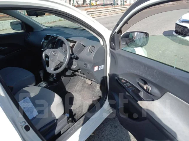 Toyota ist. ��������, ��������, 1.5, ������, 54 000����. ��, �/� ����
