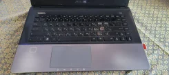 Asus K45A. 15.6", 2,5����, ��� 8 ��, ���� 320���, WiFi, Bluetooth, ����������� �� 4��. ����