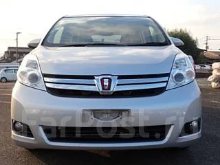 Toyota Isis. �������, 4wd, 2.0 (158��.�.), ������, 52 000����. ��, �/�. ��� ����� �� ������������ ����