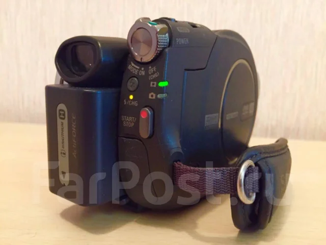 Sony HDR-UX7E ����