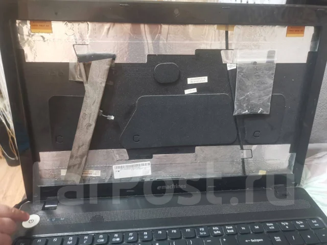eMachines E642-P342G32Mikk. WiFi: 1, Bluetooth: 1 ����