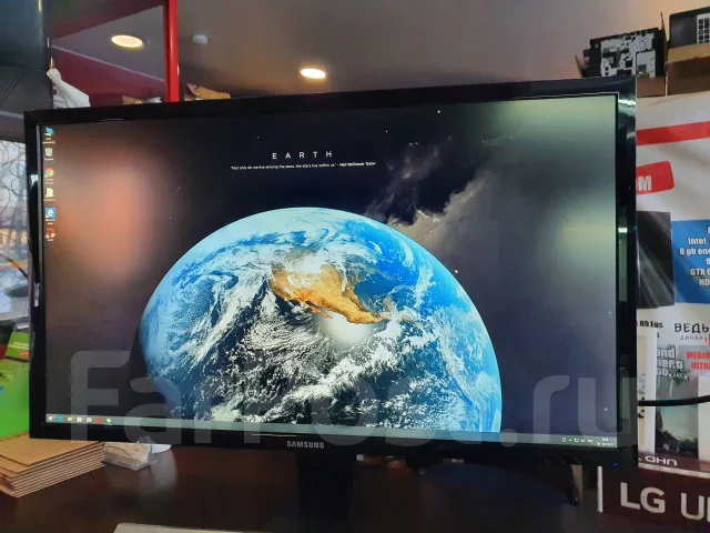Samsung. 28" ����
