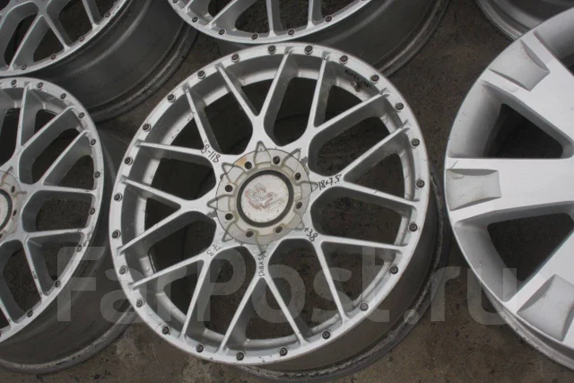 ����� �� ������ 8-118. 7.5x18", 4x114.3, 5x114.3, ET38, �� 67,1���. ����