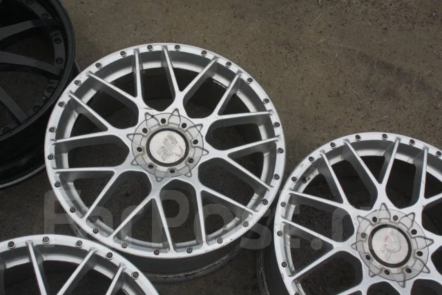 ����� �� ������ 8-118. 7.5x18", 4x114.3, 5x114.3, ET38, �� 67,1���. ����