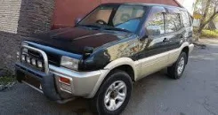Nissan Terrano II ����