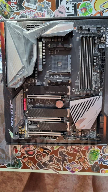 AMD X570 ����