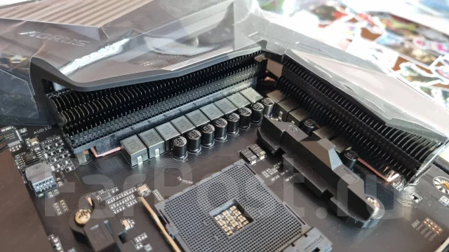 AMD X570 ����