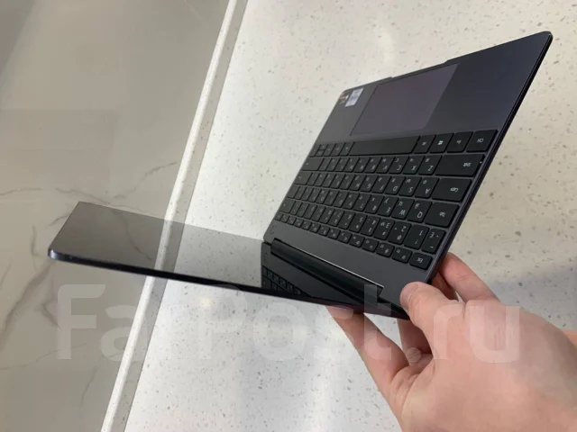 Huawei MateBook 13. 13", 2,1����, ��� 16 ��, ���� 512���, WiFi: 1, Bluetooth: 1, ����������� �� 3��. ����