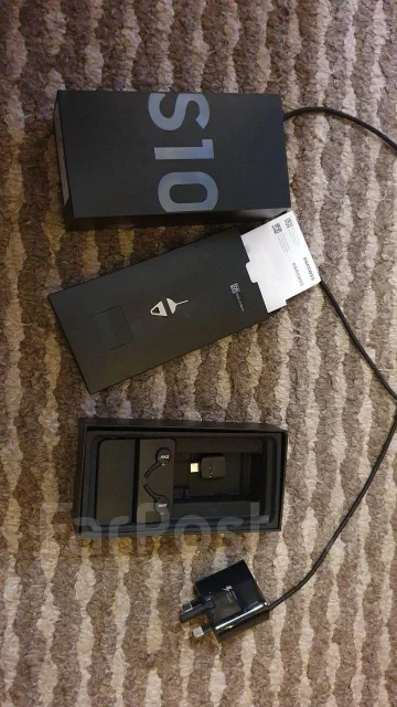 Samsung Galaxy S10. �/�, ������, 4G LTE, NFC ����