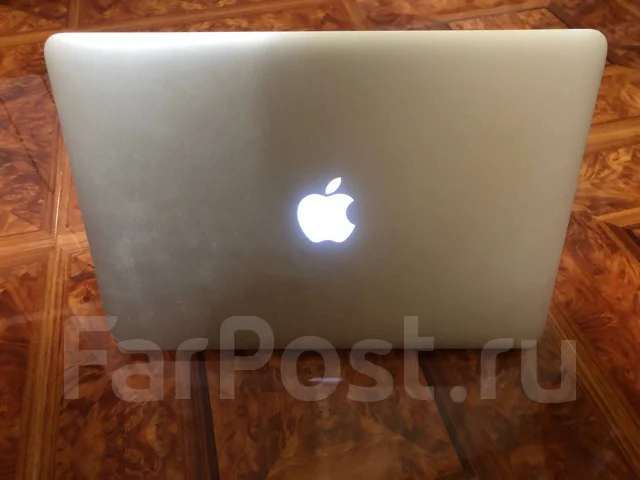 Apple MacBook Air 13 2015 Early. 13.3", 1,6����, ��� 4 ��, ���� 512���, WiFi: 1, Bluetooth: 1, ����������� �� 10��. ����