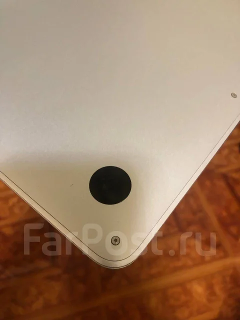 Apple MacBook Air 13 2015 Early. 13.3", 1,6����, ��� 4 ��, ���� 512���, WiFi: 1, Bluetooth: 1, ����������� �� 10��. ����