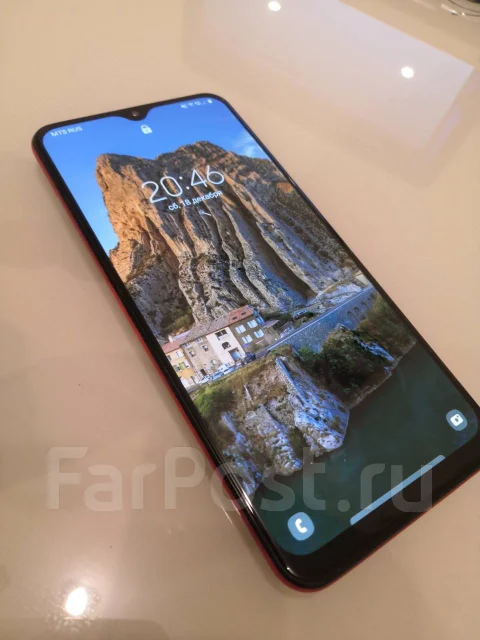 Samsung Galaxy A20. �/�, �������, 3G, 4G LTE, Dual-SIM, ����������, NFC ����